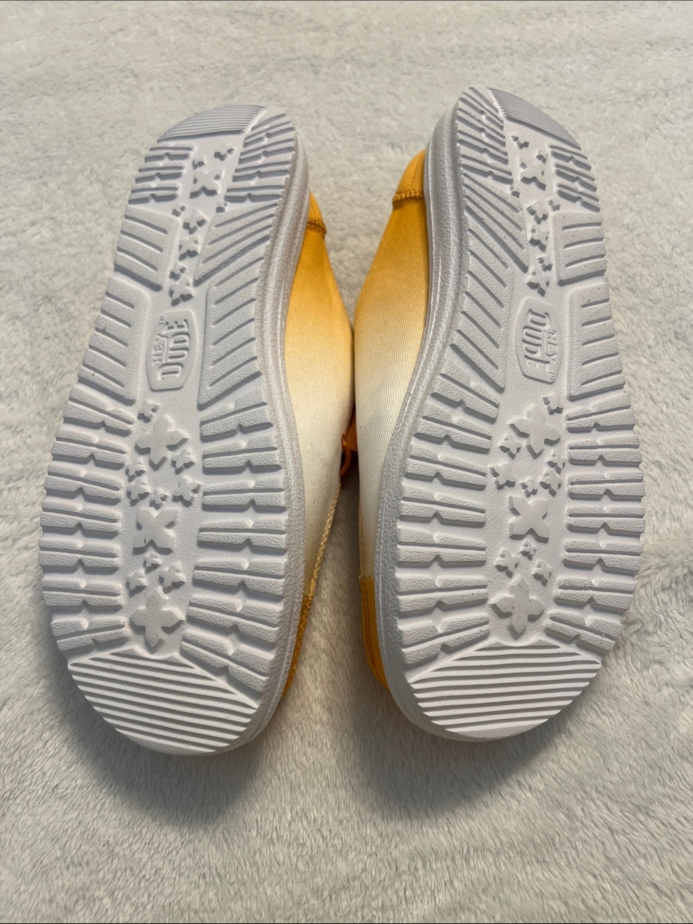 NWOT Hey Dude Slip-On Canvas Shoes in Orange and white size 7 - Picture 2 of 4